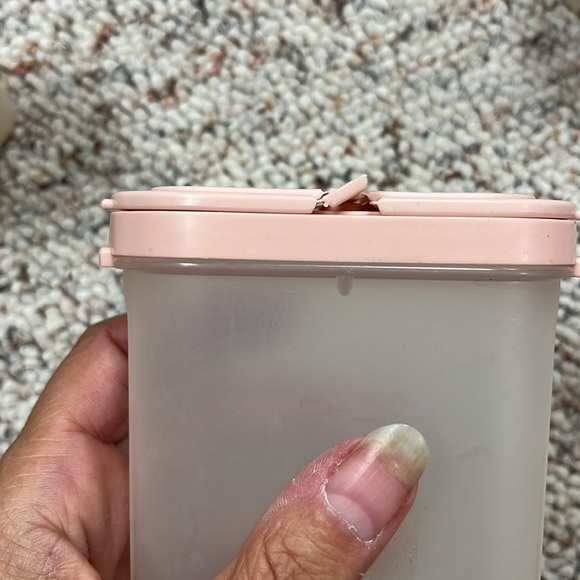 Vintage Tupperware spice containers - Picture 4 of 5